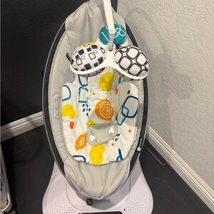 4moms MamaRoo Multi-Color Baby Swing Model 4